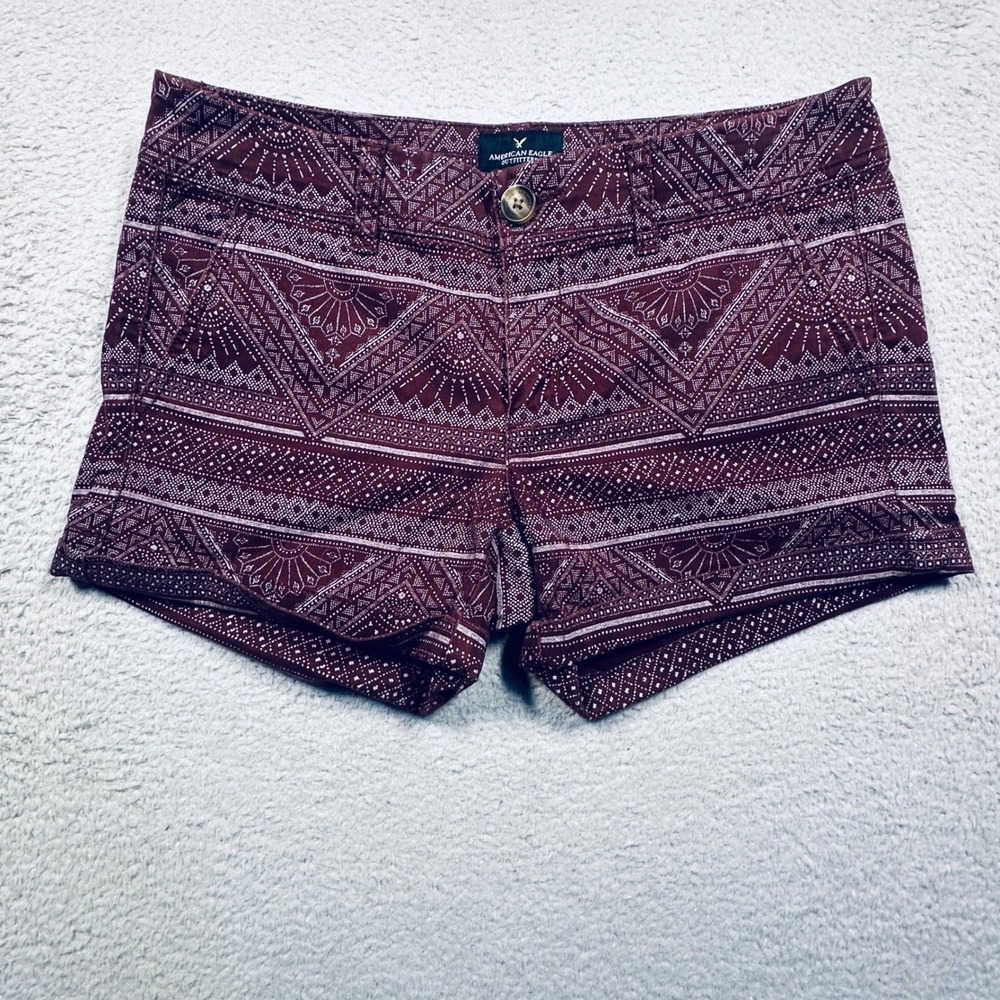 American Eagle Midi Shorts Womens 4 Burgundy Geometric Tribal Print Boho Stretch